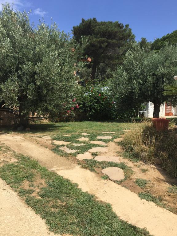 Villetta Ludovica Solanas  Luaran gambar